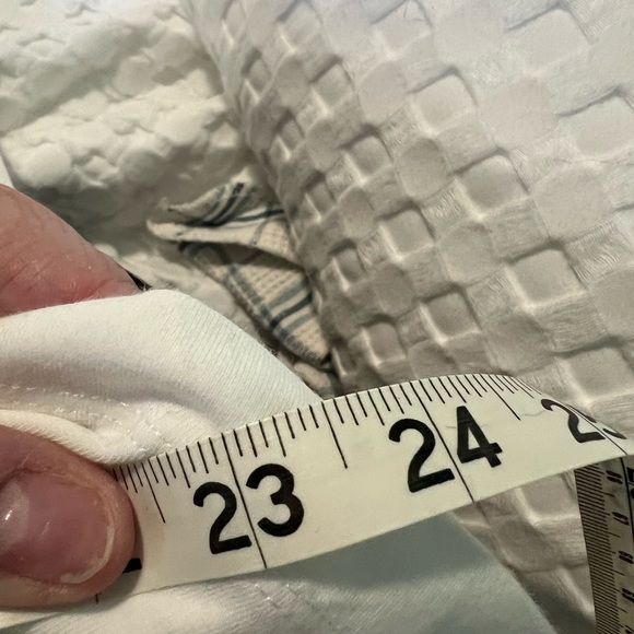 Zenergy by Chico’s T-shirt - Picture 5 of 5